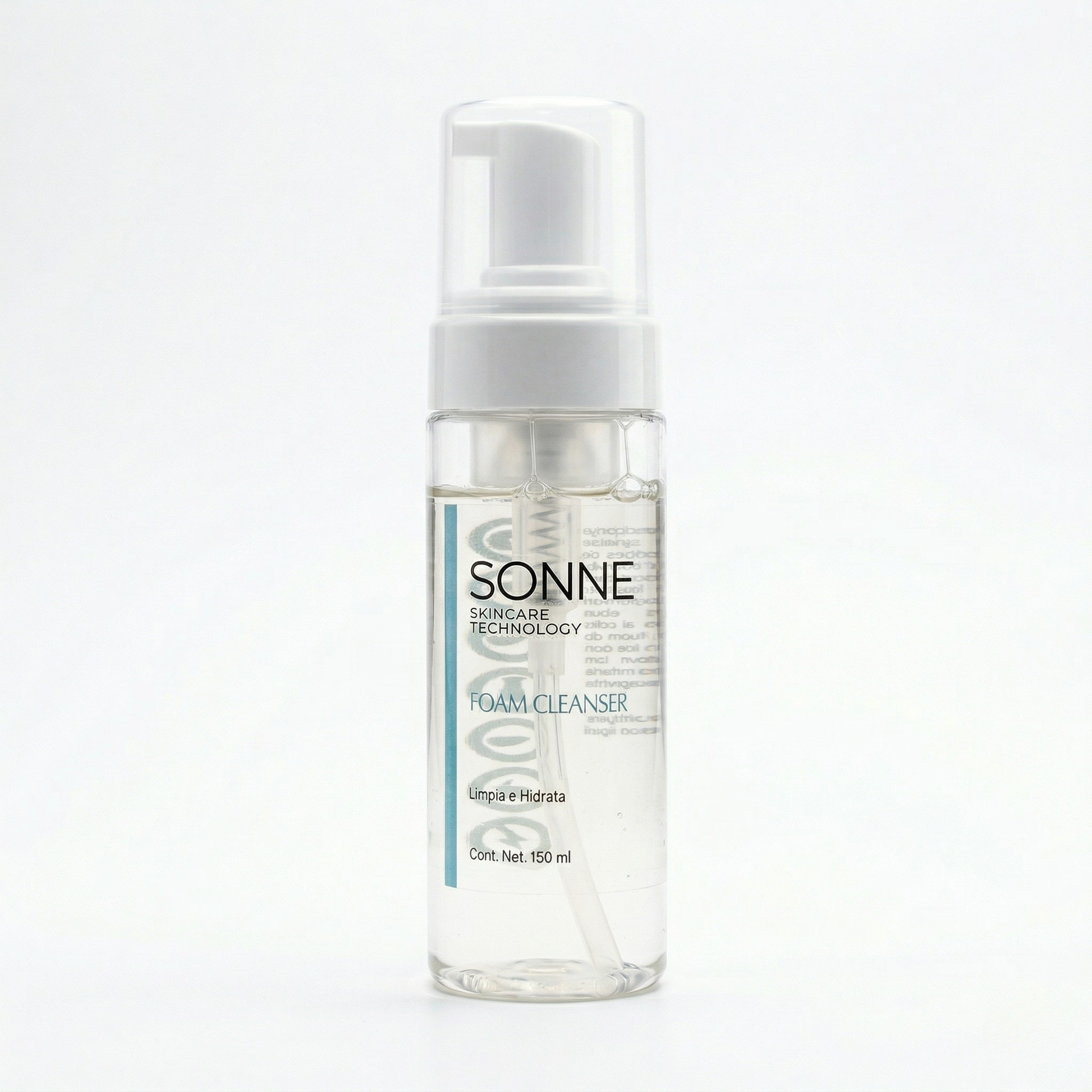 Envase de Foam Cleanser de Sonne Skincare mostrando la textura de espuma blanca con té verde.