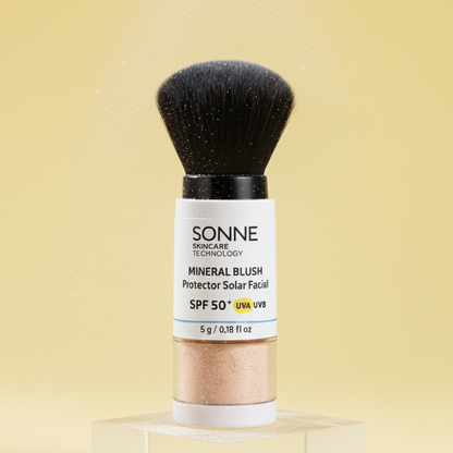 Protector solar en polvo Mineral Blush SPF 50 con aplicador de Sonne Skincare