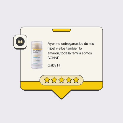 Opinión de usuario sobre el protector solar en barra Sonne, destacando su practicidad y uso ideal para toda la familia y niños.